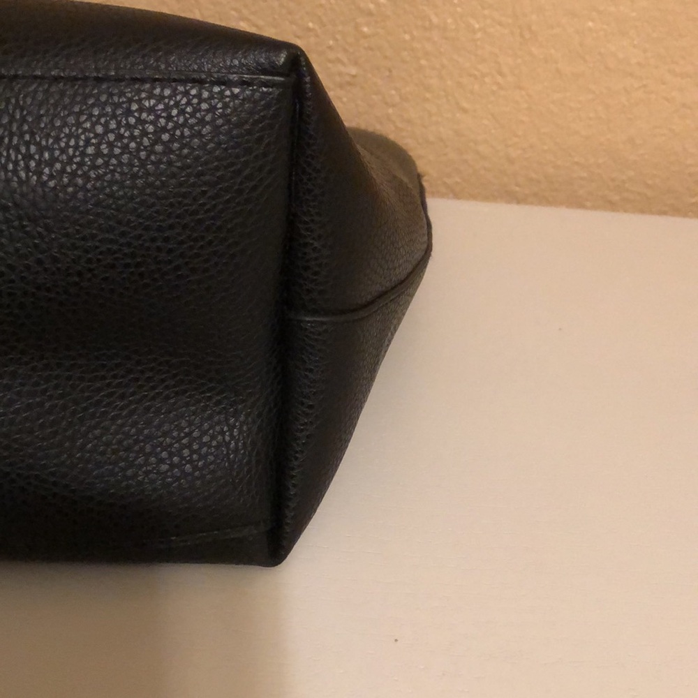 Victoria secret purse - Picture 5 of 6